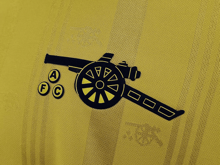 Arsenal 1986/88 (Away Kit) 5