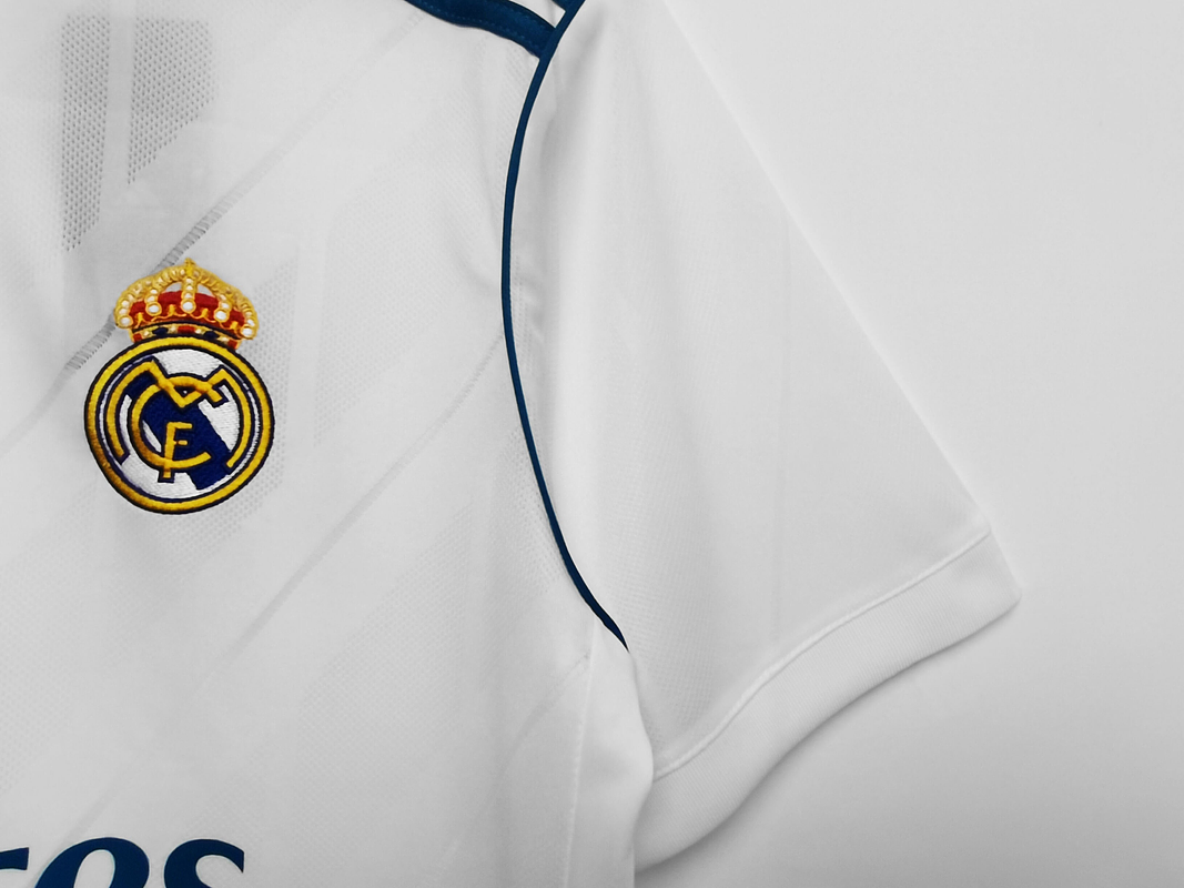 Real Madrid 2017/18 (Home Kit) 7
