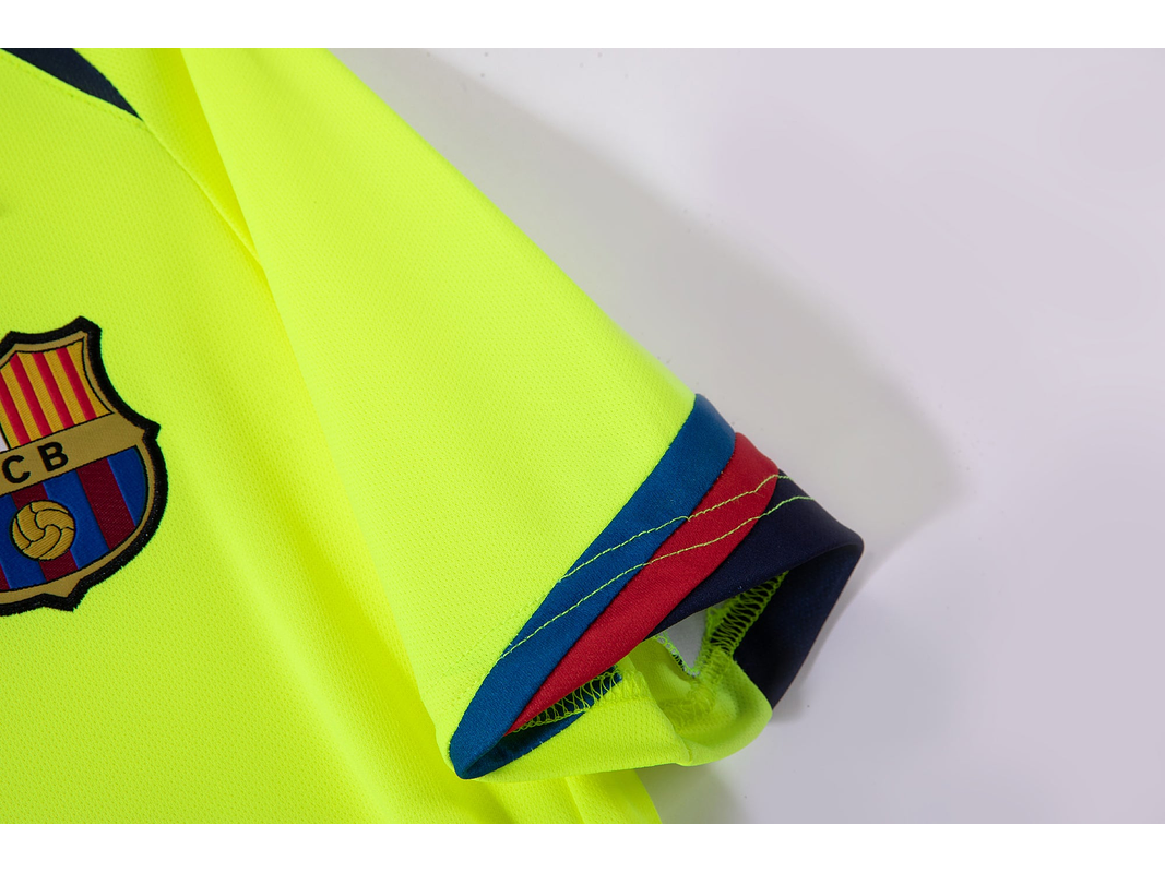 Barcelona 2005/06 (Third Kit) 4