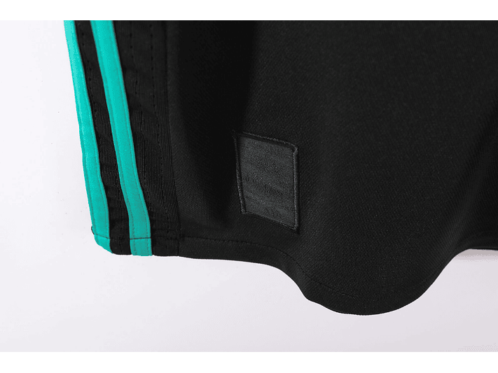 Real Madrid 2017/18 (Away Kit) 4