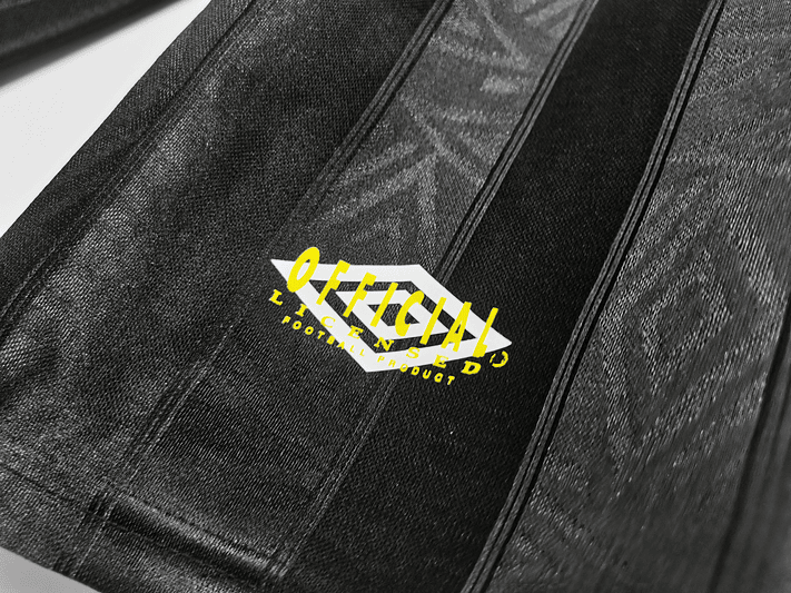 Manchester United 1993/94 (Away Kit - Long Sleeve) 9