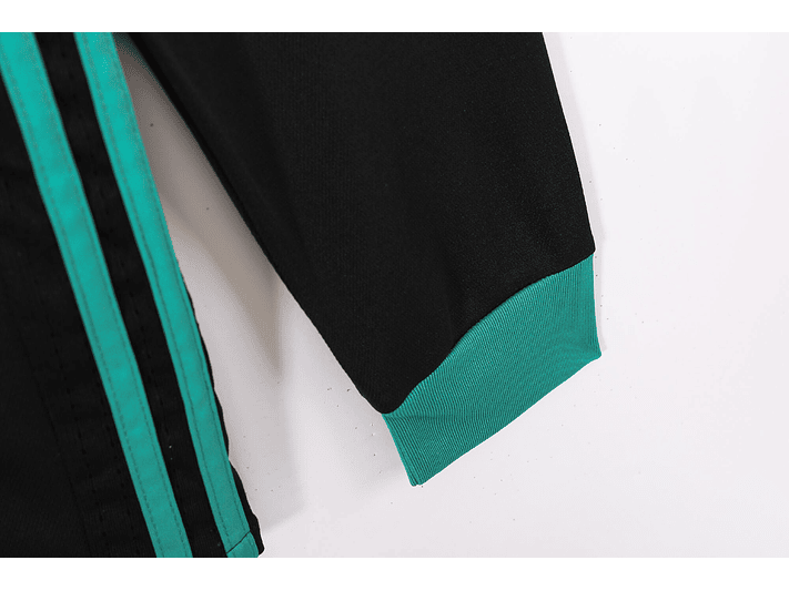 Real Madrid 2017/18 (Away Kit – Long Sleeve) 6