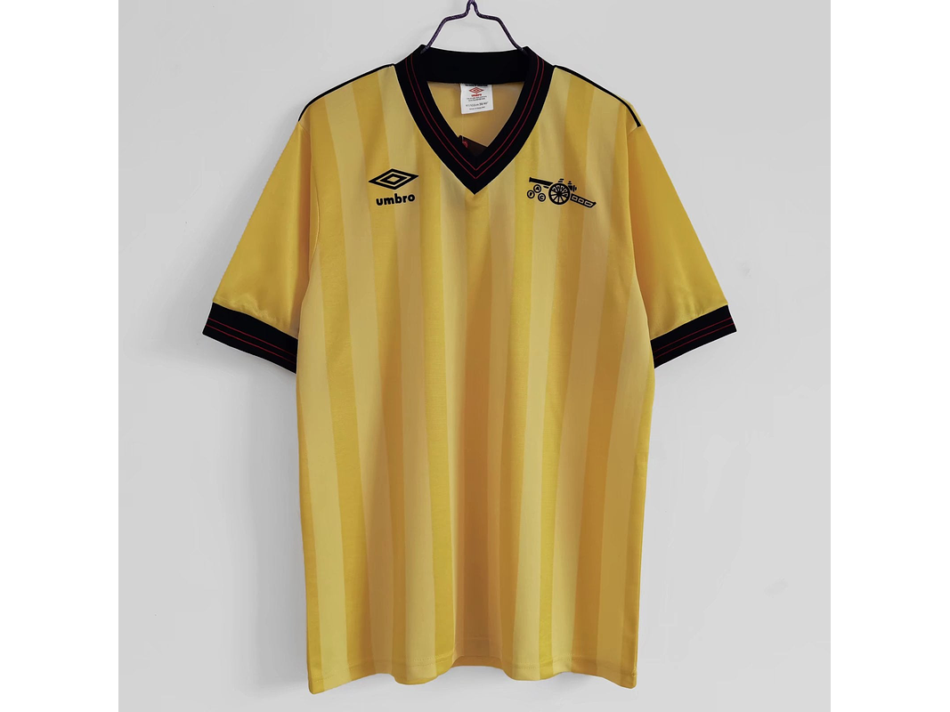 Arsenal 1983/86 (Away Kit) 1