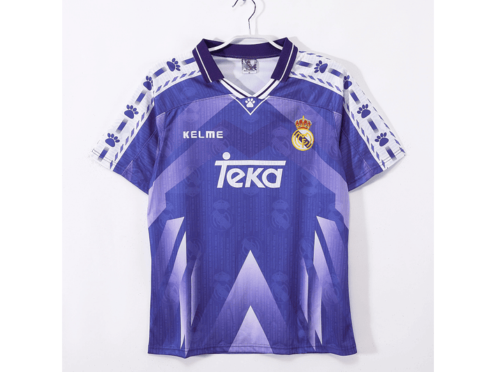 Real Madrid 1996/97 (Away Kit) 1