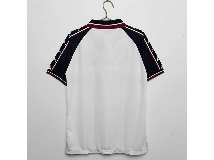 Manchester City 1997/98 (Away Kit) 5