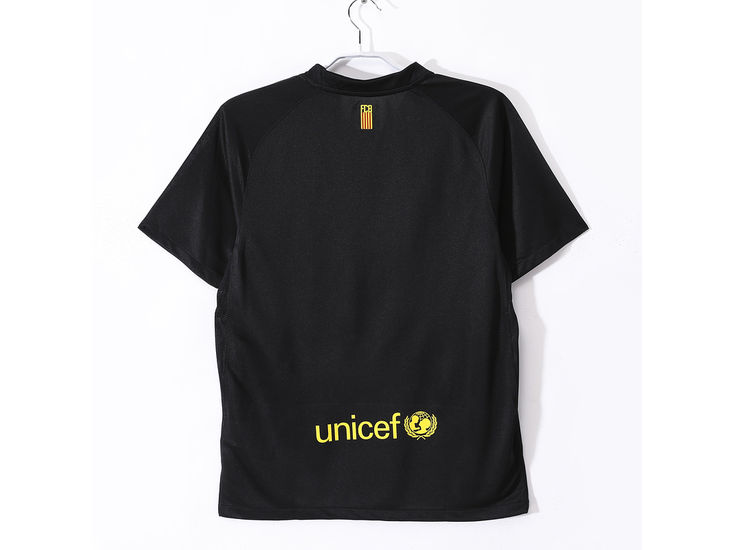 Barcelona 2011/12 (Away Kit) 9