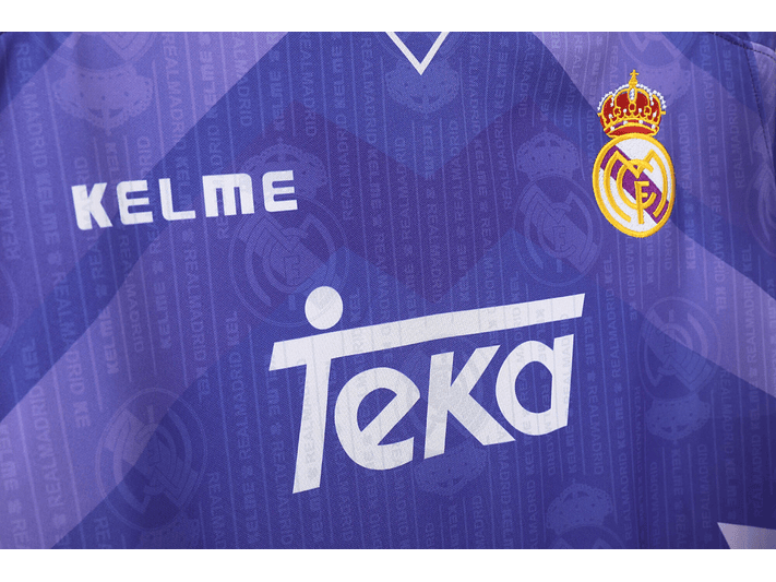 Real Madrid 1996/97 (Away Kit) 3