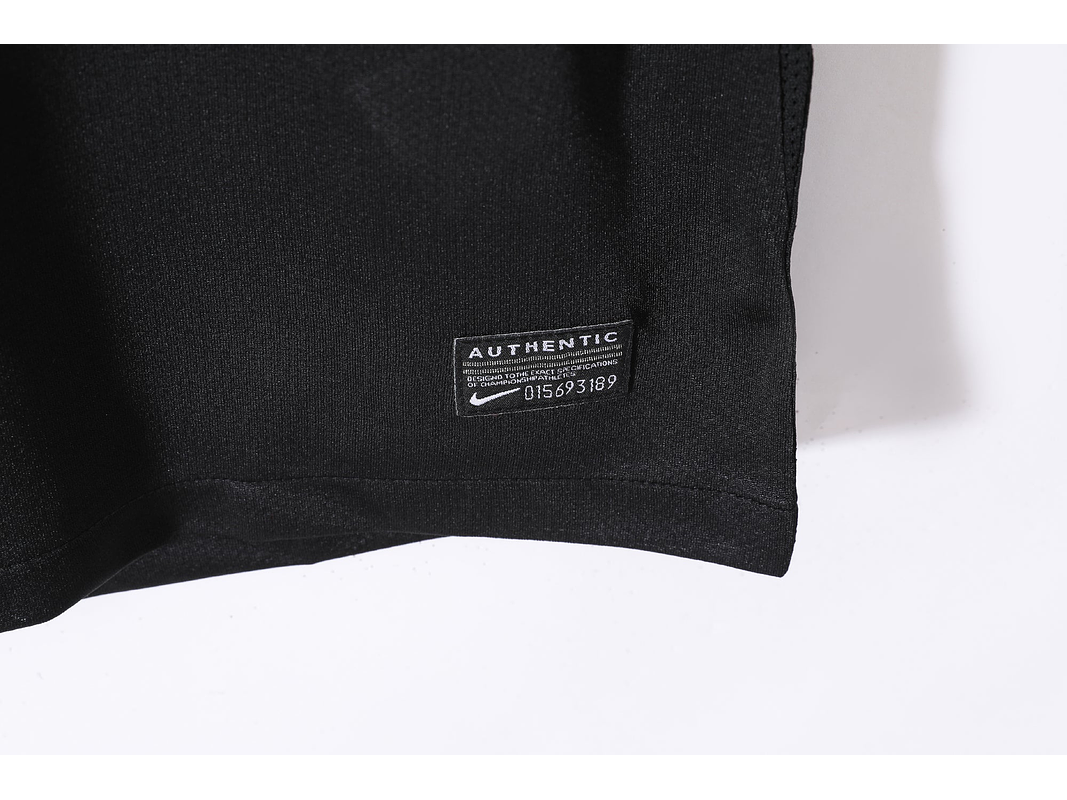 Barcelona 2011/12 (Away Kit) 10