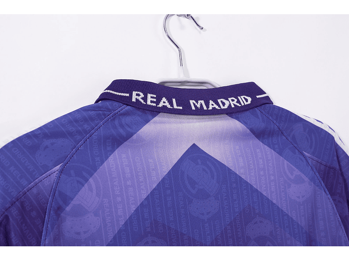 Real Madrid 1996/97 (Away Kit) 5