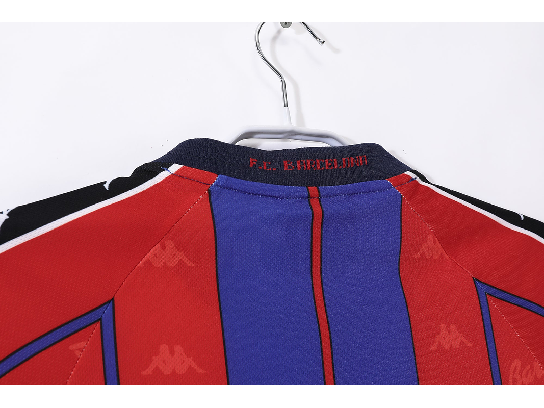 Barcelona 1997/98 (Home Kit) 7