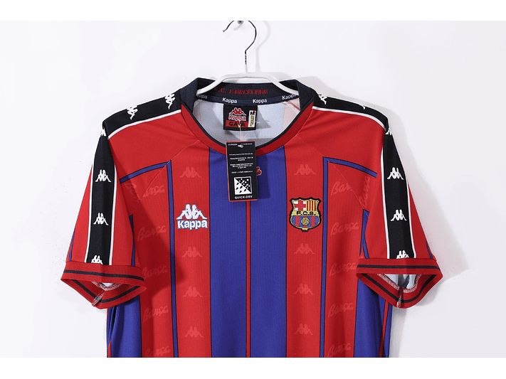 Barcelona 1997/98 (Home Kit) 8