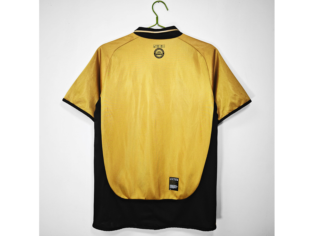 Manchester United 2001/02 Centenary (Gold) 6