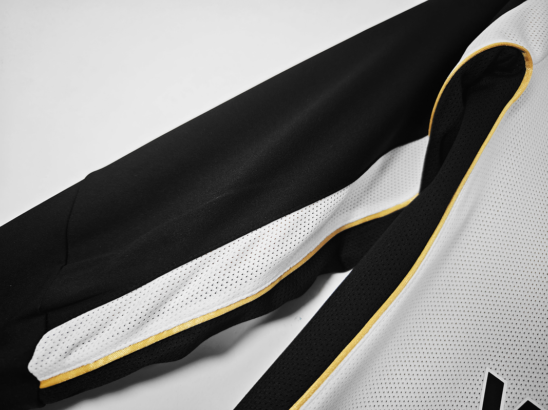 Manchester United 2001/02 Centenary (White - Long Sleeve) 3