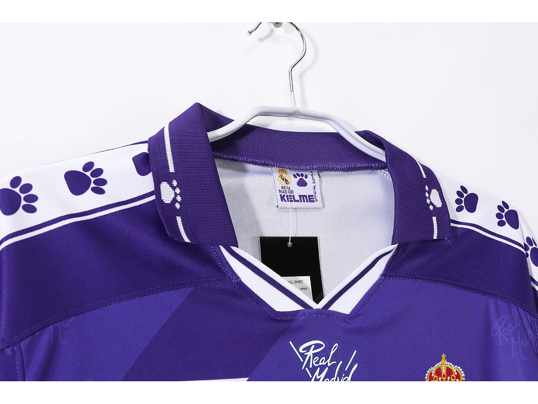 Real Madrid 1994/96 (Away Kit) 4