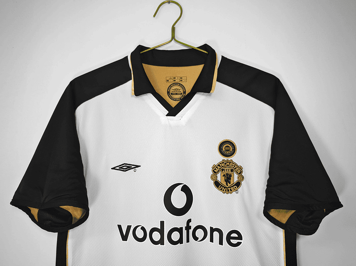 Manchester United 2001/02 Centenary (White) 11