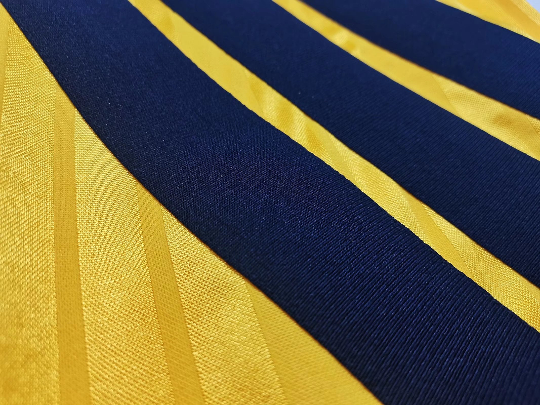 Arsenal 1993/94 (Away Kit) 9