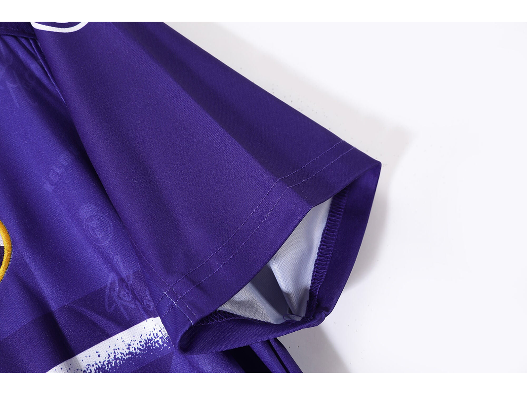 Real Madrid 1994/96 (Away Kit) 9