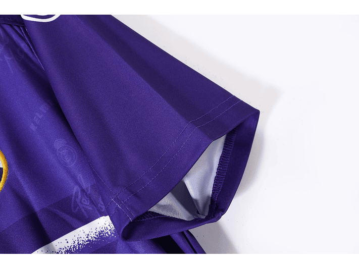 Real Madrid 1994/96 (Away Kit) 9