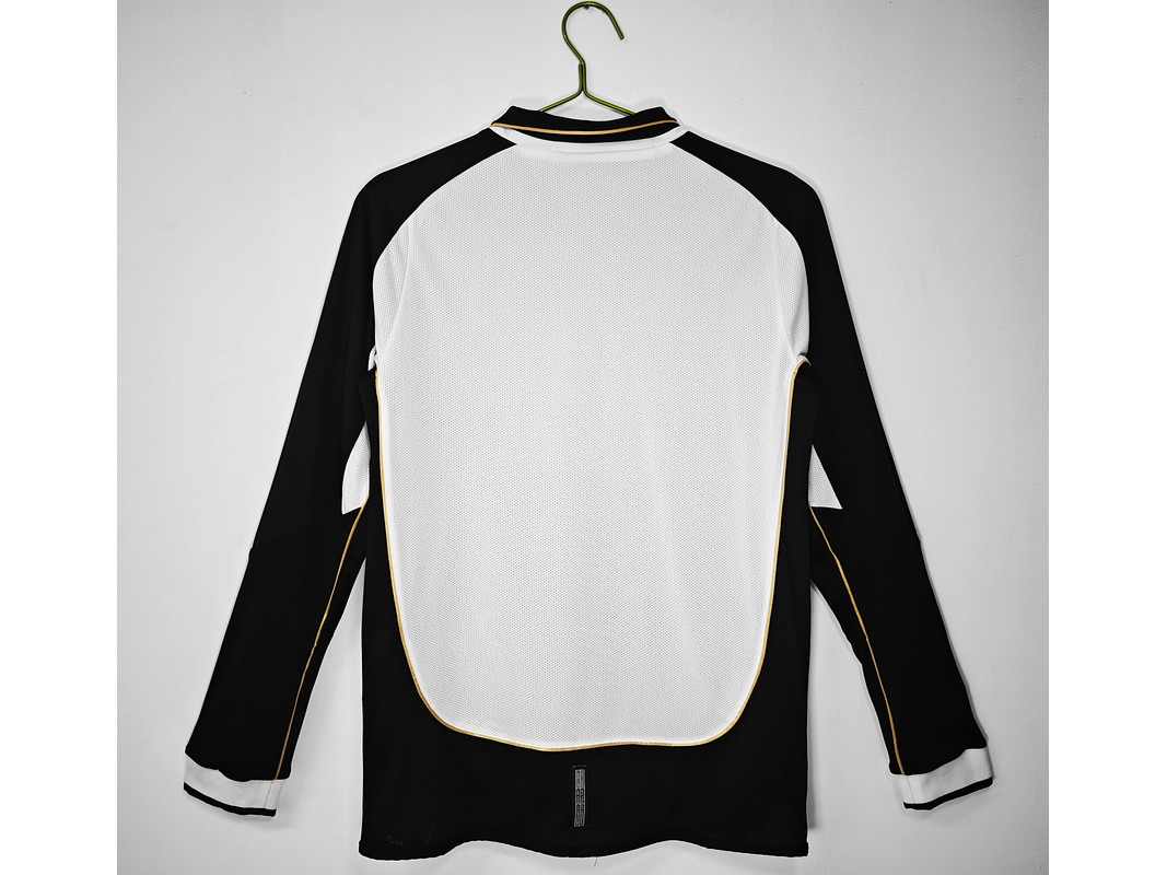 Manchester United 2001/02 Centenary (White - Long Sleeve) 9