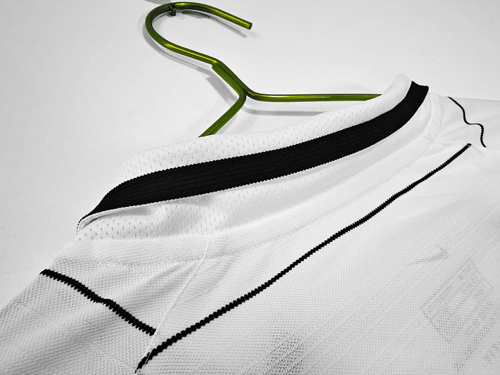 Manchester United 2003/04 (Away Kit - Long Sleeve) 5