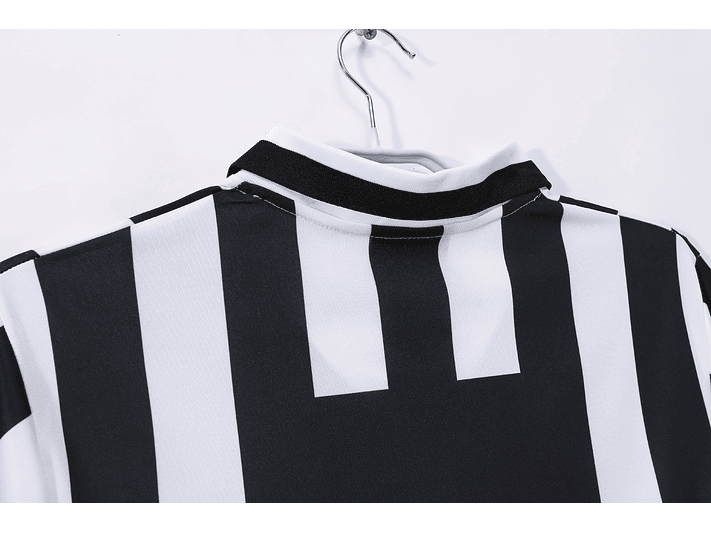 Juventus 1996/97 (Home Kit) 3