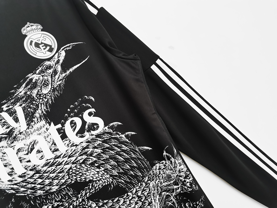 Real Madrid 2014/15 (Third Kit – Long Sleeve) 5