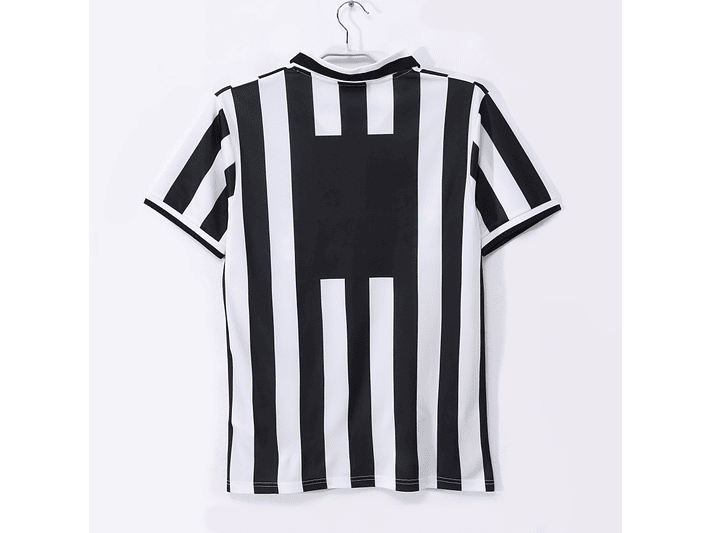 Juventus 1996/97 (Home Kit) 5