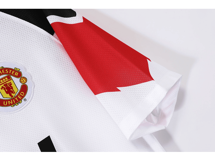 Manchester United 2010/11 (Away Kit) 4