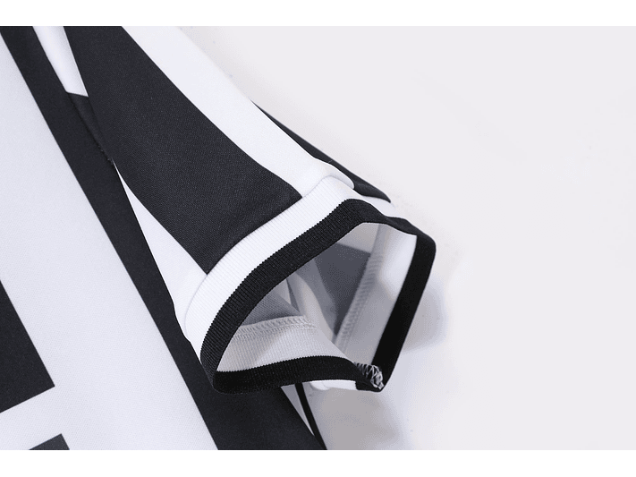 Juventus 1996/97 (Home Kit) 7