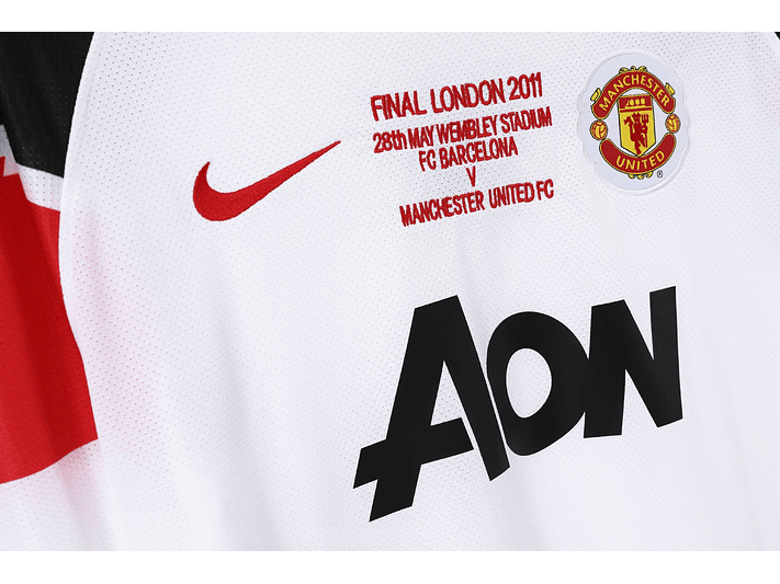 Manchester United 2010/11 (Away Kit) 7