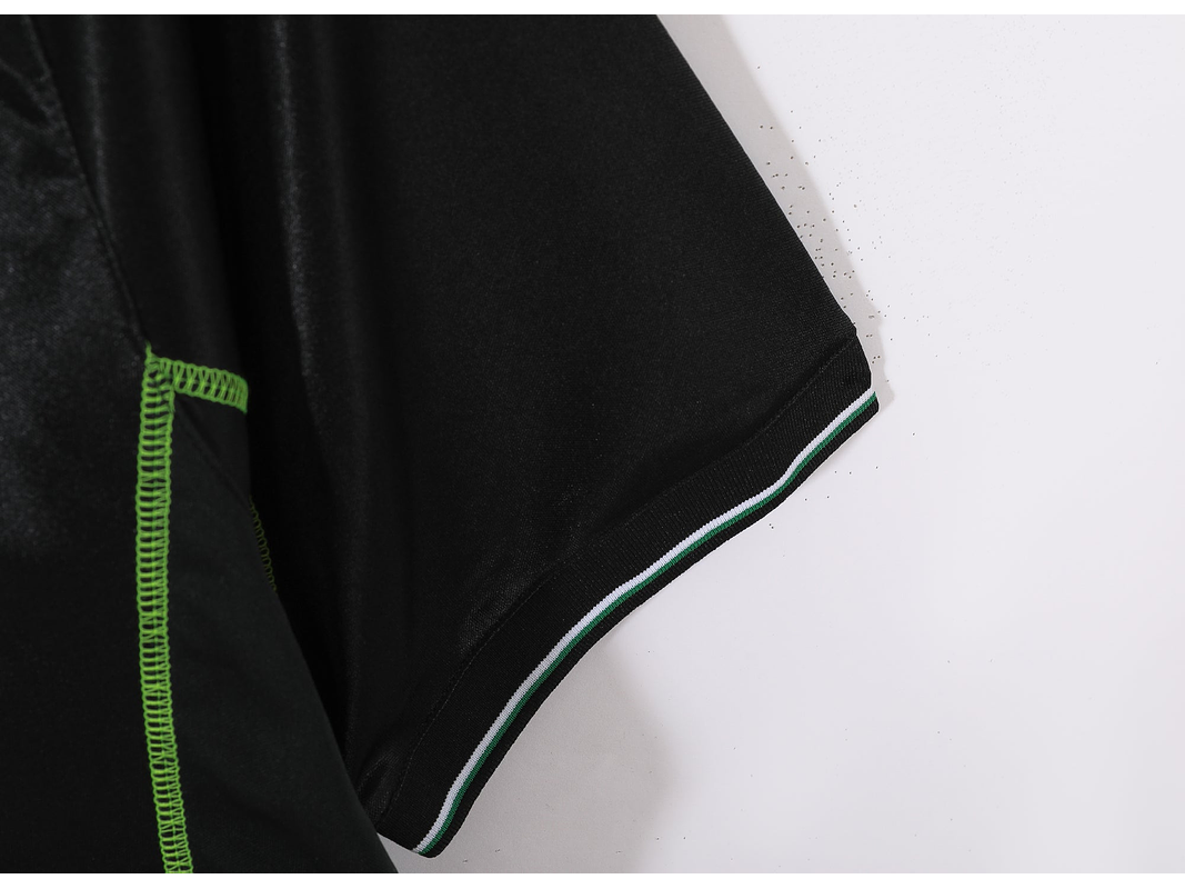 Manchester United 1998/99 (Third Kit) 3