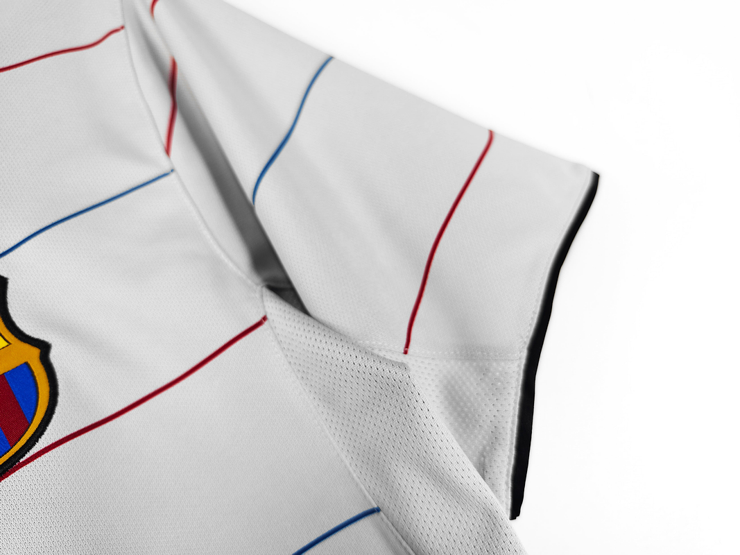 Barcelona 2003/04 (Third Kit) 7