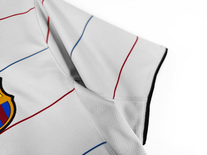 Barcelona 2003/04 (Third Kit) 7