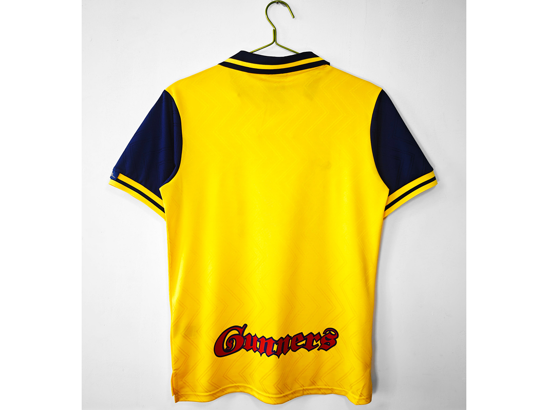 Arsenal 1996/97 (Away Kit) 4