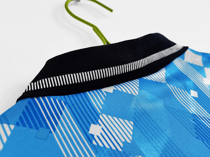 Inglaterra 1990/92 (Away Kit) 8