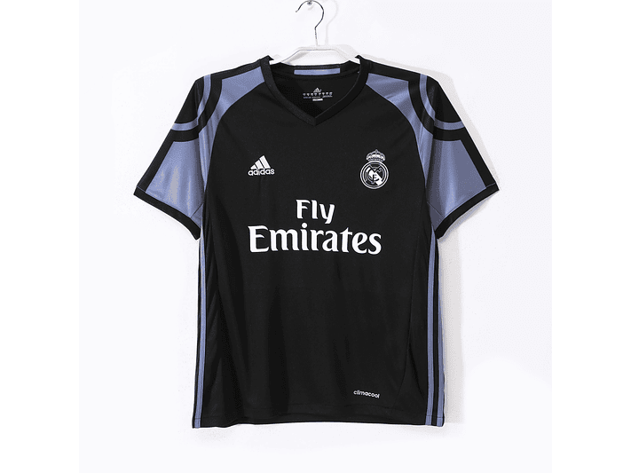 Real Madrid 2016/17 (Third Kit) 1