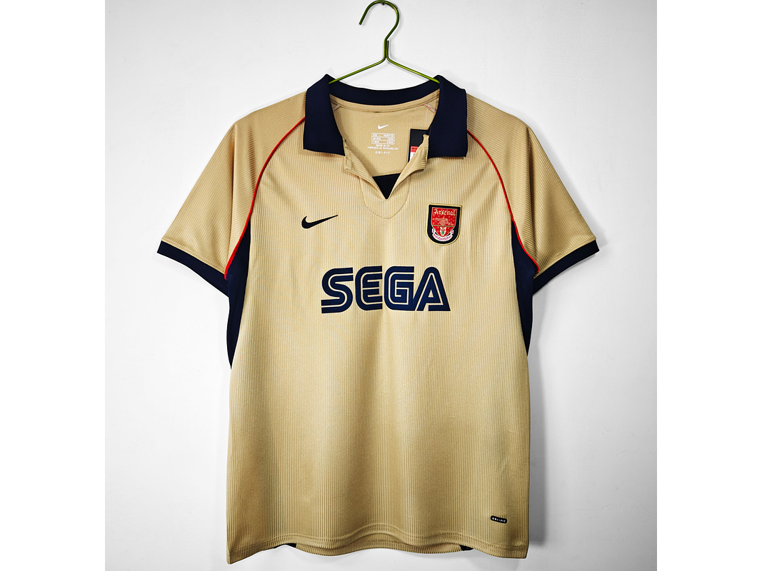 Arsenal 2001/02 (Away Kit) 1