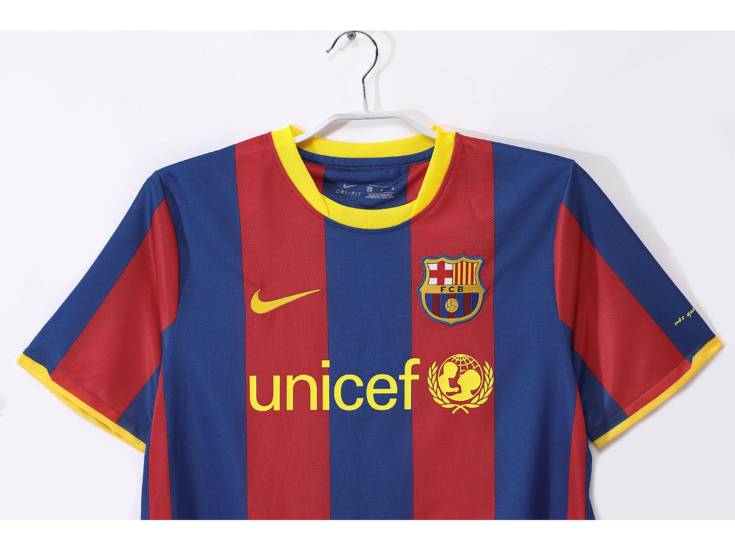 Barcelona 2010/11 (Home Kit) 2