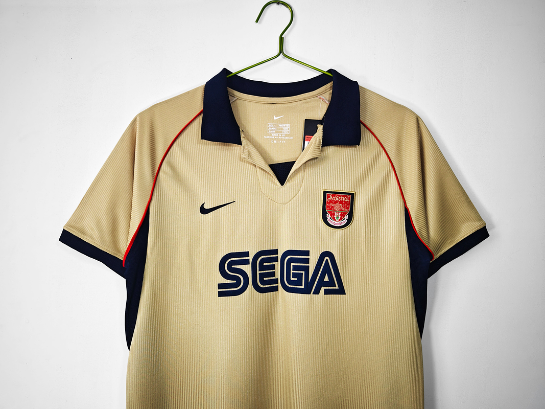 Arsenal 2001/02 (Away Kit) 2