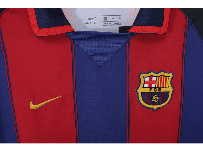 Barcelona 2003/04 (Home Kit) 4