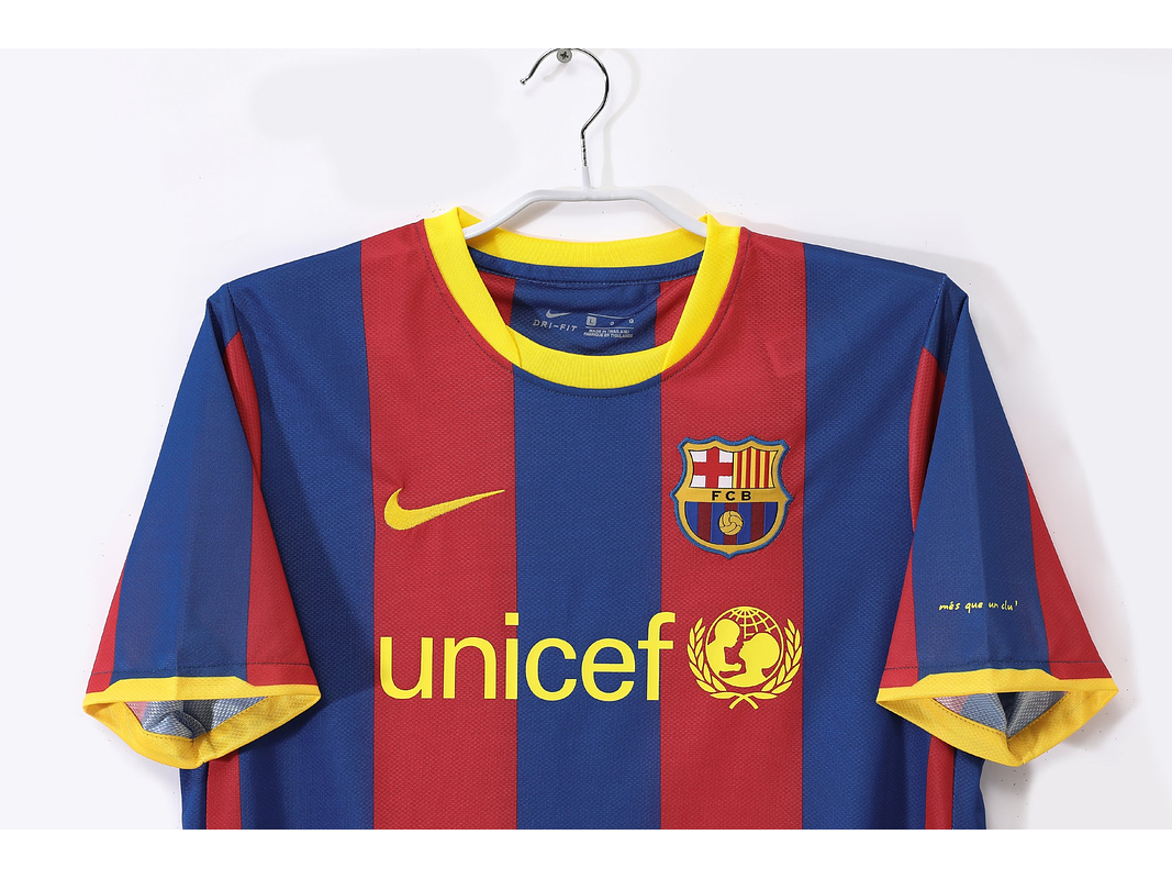 Barcelona 2010/11 (Home Kit) 5