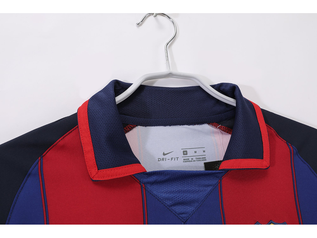 Barcelona 2003/04 (Home Kit) 5