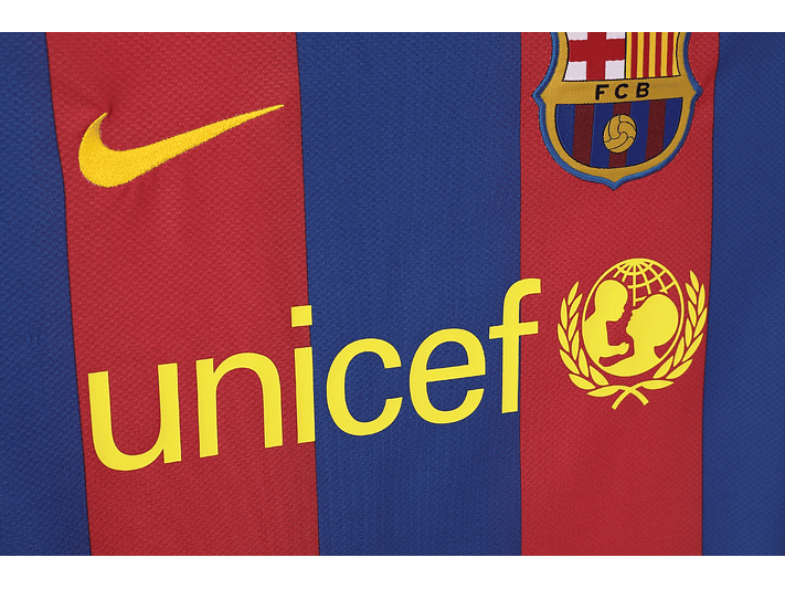 Barcelona 2010/11 (Home Kit) 6