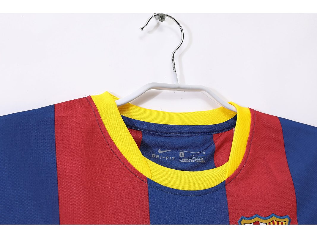 Barcelona 2010/11 (Home Kit) 7