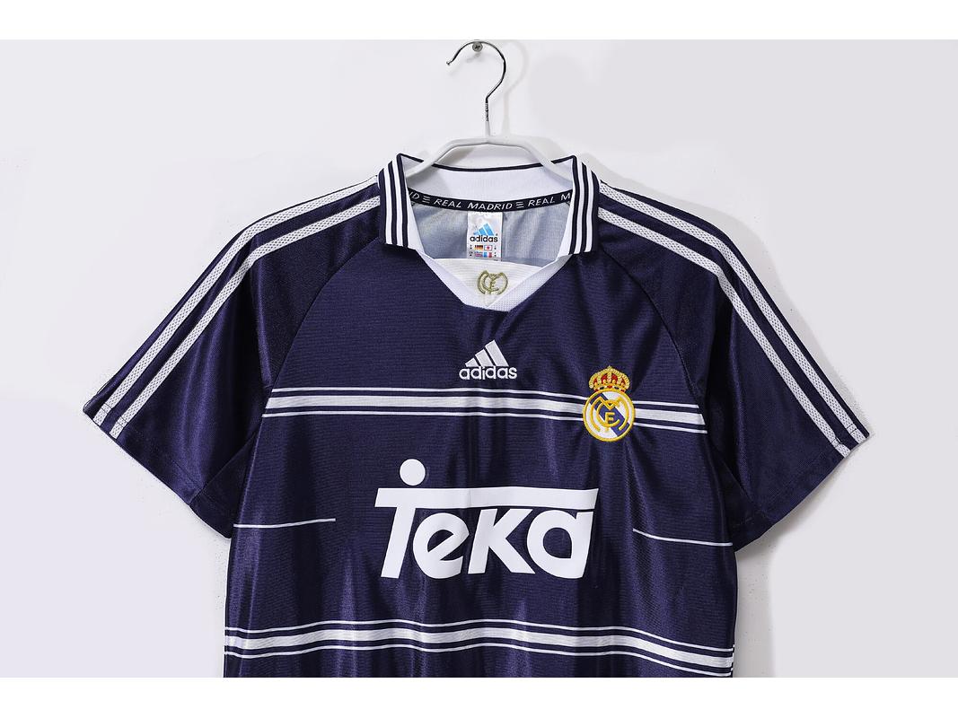 Real Madrid 1998/99 (Away Kit) 2