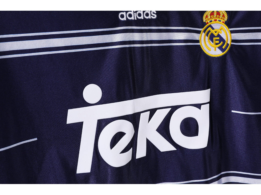 Real Madrid 1998/99 (Away Kit) 3