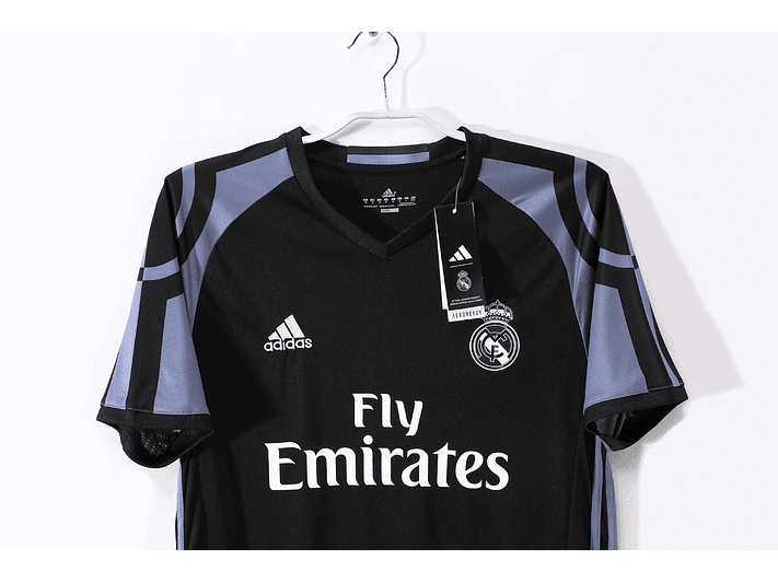 Real Madrid 2016/17 (Third Kit) 9