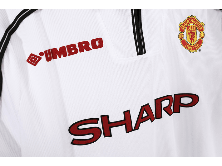 Manchester United 1998/99 (Away Kit) 3