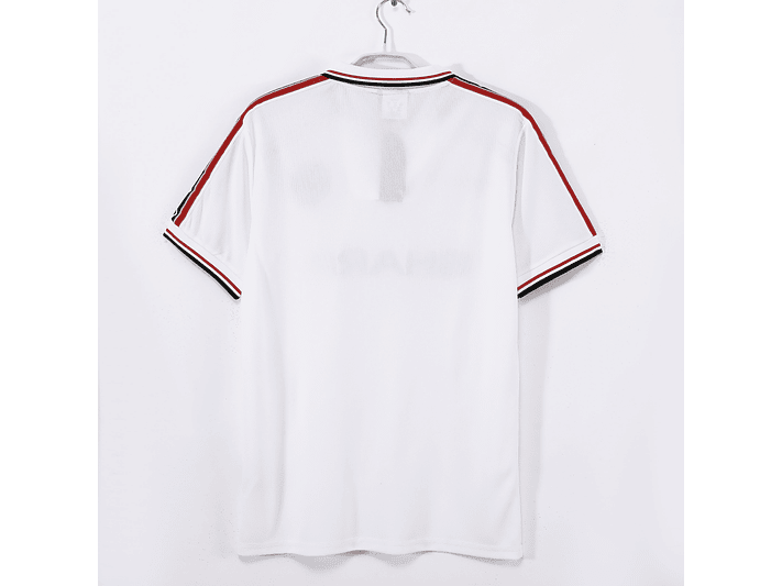 Manchester United 1998/99 (Away Kit) 4