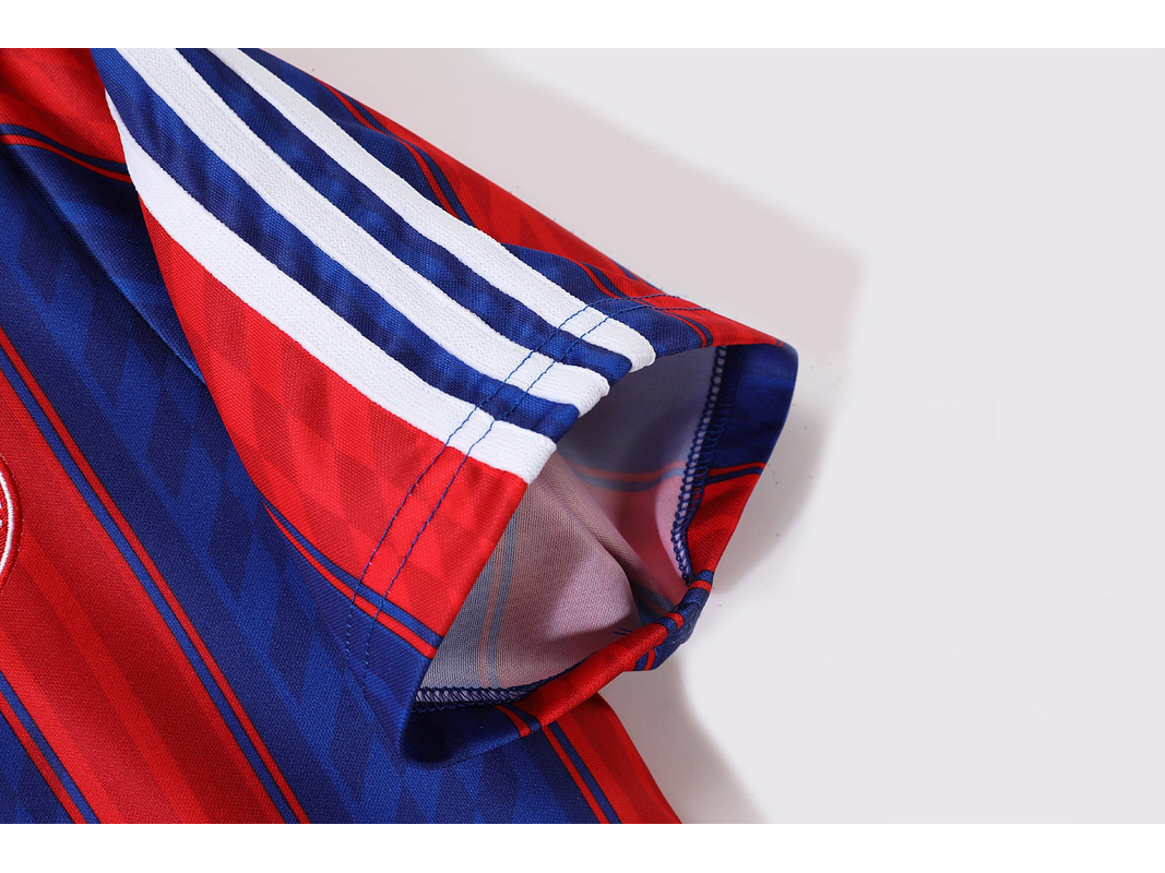 Bayern Munich 1995/97 (Home Kit) 6